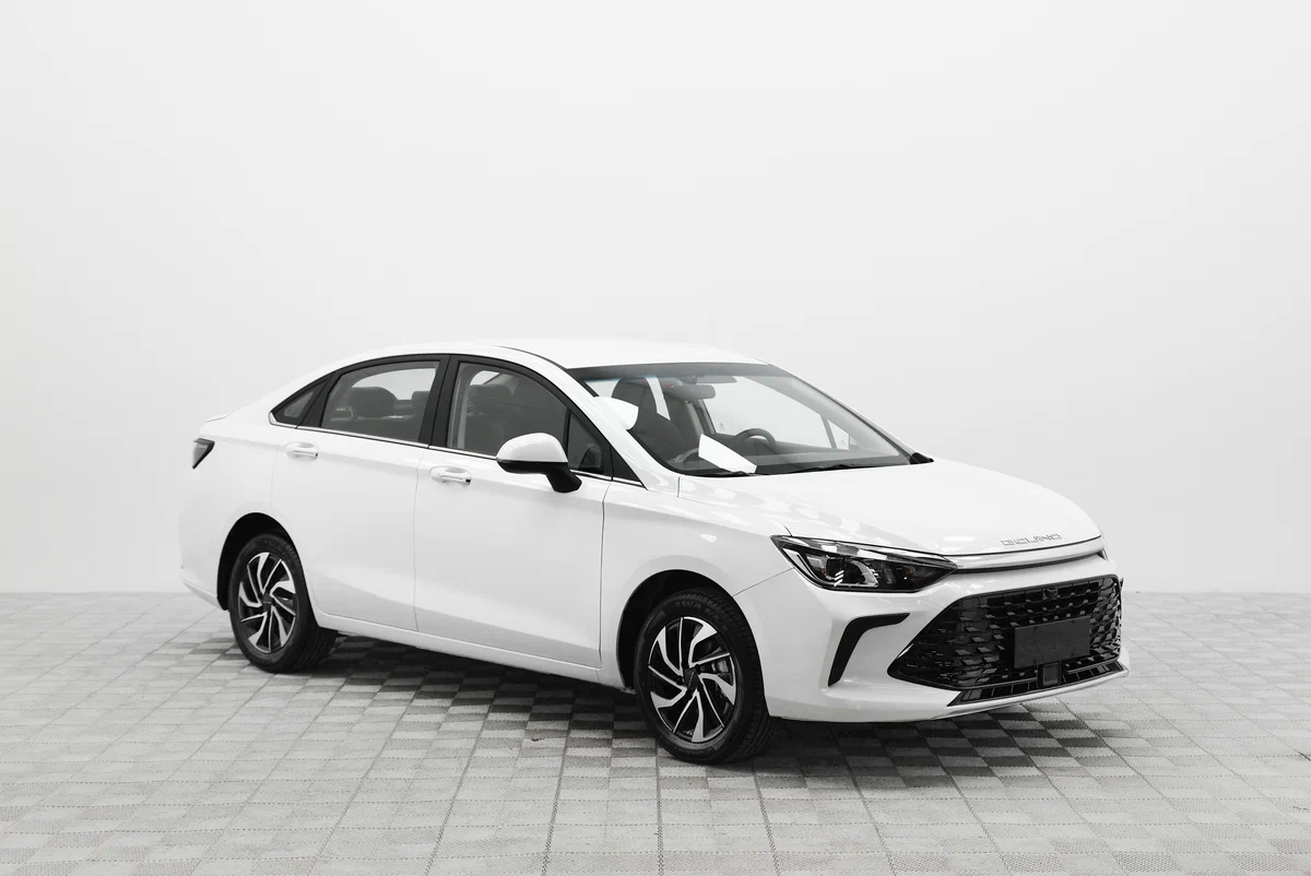 BAIC U5 Plus CNG - Изображение №2
